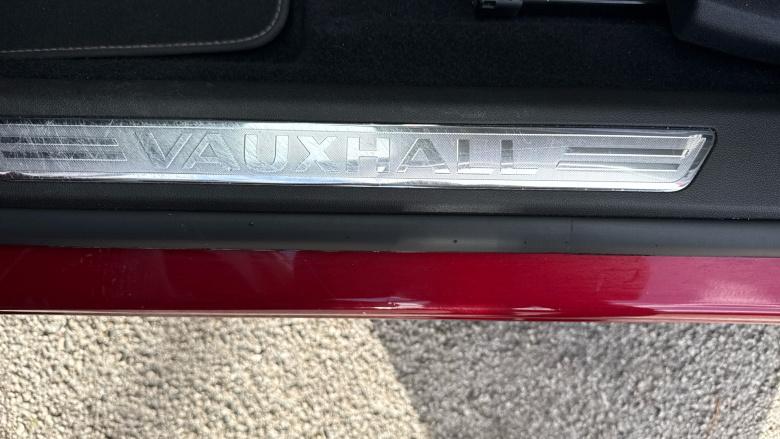 Vauxhall Grandland 1.2 Turbo Ultimate 5dr Petrol Hatchback